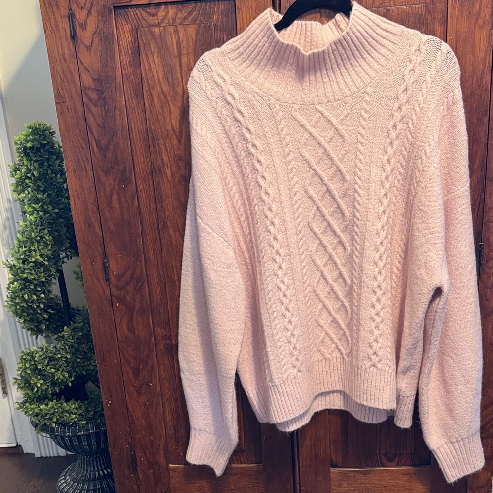 GAP Soft Pink Turtleneck Sweater